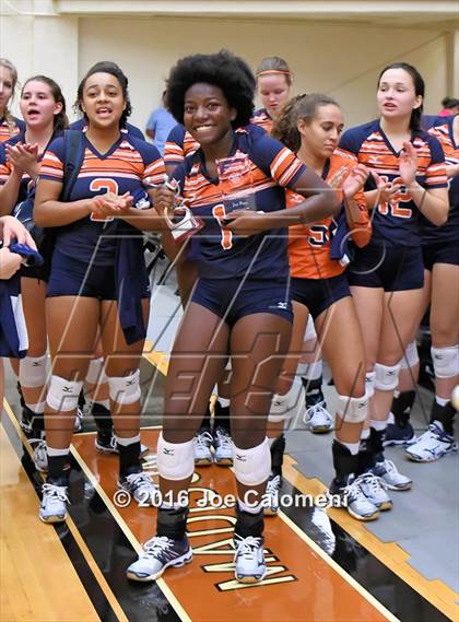 Thumbnail 2 in Reagan Vs Brandeis (NEISD Invitational) photogallery.