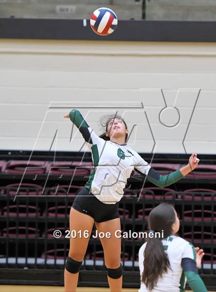 Thumbnail 3 in Reagan Vs Brandeis (NEISD Invitational) photogallery.