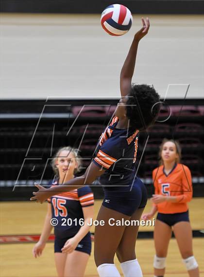 Thumbnail 2 in Reagan Vs Brandeis (NEISD Invitational) photogallery.