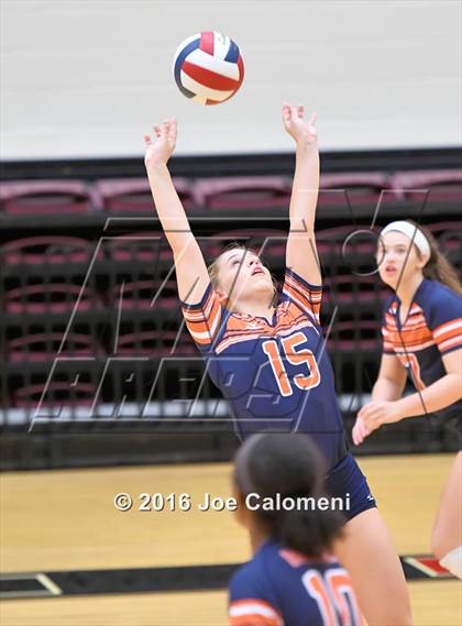 Thumbnail 3 in Reagan Vs Brandeis (NEISD Invitational) photogallery.