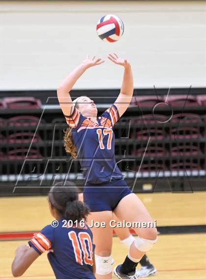 Thumbnail 1 in Reagan Vs Brandeis (NEISD Invitational) photogallery.