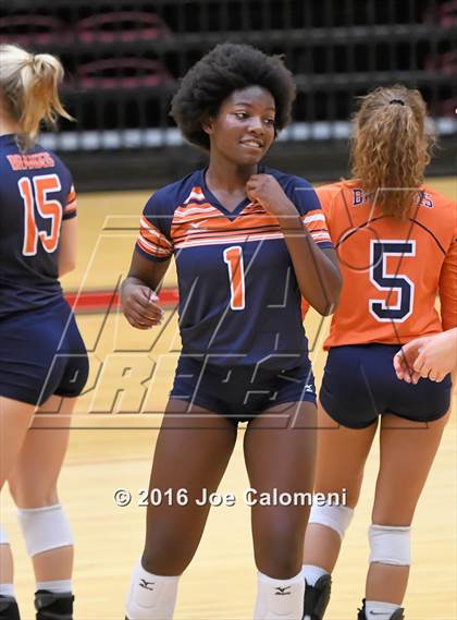 Thumbnail 3 in Reagan Vs Brandeis (NEISD Invitational) photogallery.