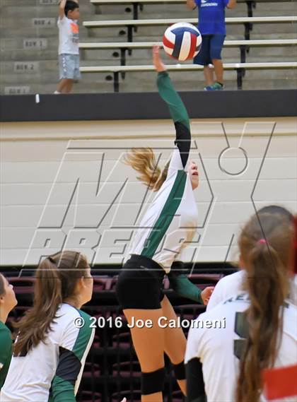 Thumbnail 1 in Reagan Vs Brandeis (NEISD Invitational) photogallery.