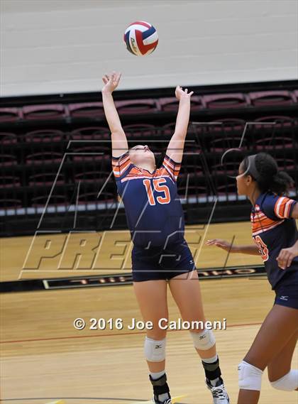 Thumbnail 1 in Reagan Vs Brandeis (NEISD Invitational) photogallery.