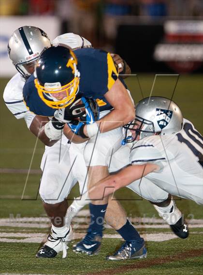 Thumbnail 2 in Gilman vs. Moeller (Crosstown Showdown) photogallery.