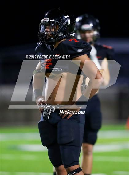 Thumbnail 2 in Gladewater vs. Pottsboro (UIL 3A Division 1 Region 2 Quarterfinals) photogallery.