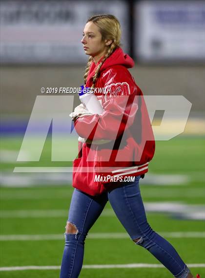 Thumbnail 2 in Gladewater vs. Pottsboro (UIL 3A Division 1 Region 2 Quarterfinals) photogallery.
