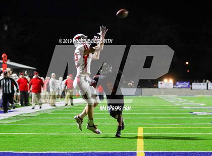 Thumbnail 2 in Gladewater vs. Pottsboro (UIL 3A Division 1 Region 2 Quarterfinals) photogallery.