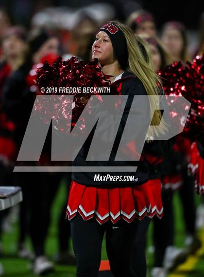 Thumbnail 2 in Gladewater vs. Pottsboro (UIL 3A Division 1 Region 2 Quarterfinals) photogallery.