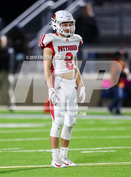 Thumbnail 2 in Gladewater vs. Pottsboro (UIL 3A Division 1 Region 2 Quarterfinals) photogallery.