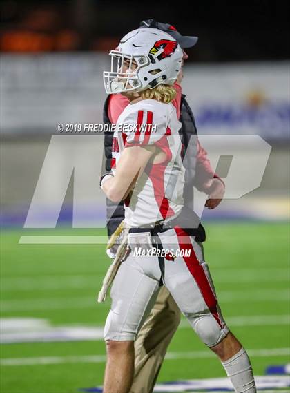 Thumbnail 3 in Gladewater vs. Pottsboro (UIL 3A Division 1 Region 2 Quarterfinals) photogallery.