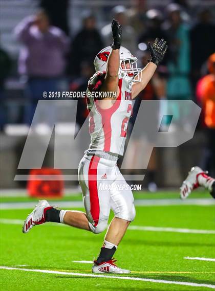 Thumbnail 2 in Gladewater vs. Pottsboro (UIL 3A Division 1 Region 2 Quarterfinals) photogallery.