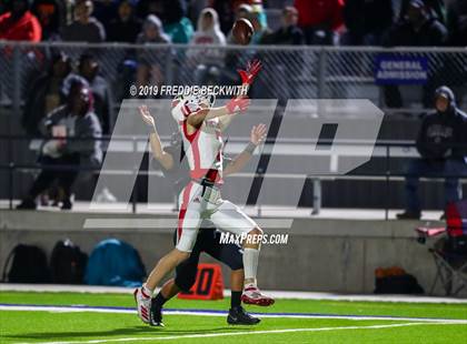 Thumbnail 2 in Gladewater vs. Pottsboro (UIL 3A Division 1 Region 2 Quarterfinals) photogallery.
