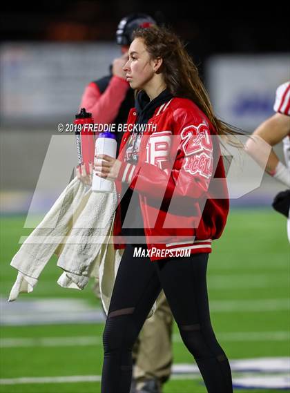 Thumbnail 1 in Gladewater vs. Pottsboro (UIL 3A Division 1 Region 2 Quarterfinals) photogallery.