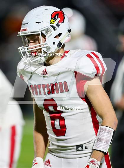 Thumbnail 2 in Gladewater vs. Pottsboro (UIL 3A Division 1 Region 2 Quarterfinals) photogallery.