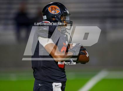 Thumbnail 3 in Gladewater vs. Pottsboro (UIL 3A Division 1 Region 2 Quarterfinals) photogallery.