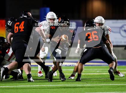 Thumbnail 1 in Gladewater vs. Pottsboro (UIL 3A Division 1 Region 2 Quarterfinals) photogallery.