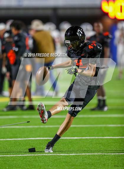 Thumbnail 1 in Gladewater vs. Pottsboro (UIL 3A Division 1 Region 2 Quarterfinals) photogallery.