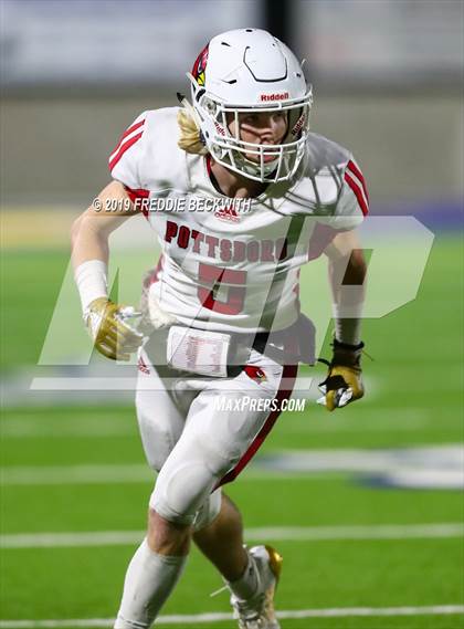 Thumbnail 2 in Gladewater vs. Pottsboro (UIL 3A Division 1 Region 2 Quarterfinals) photogallery.