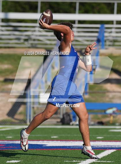 Thumbnail 3 in Cypress Christian vs Brazos Christian (7 on 7, Game 1) photogallery.