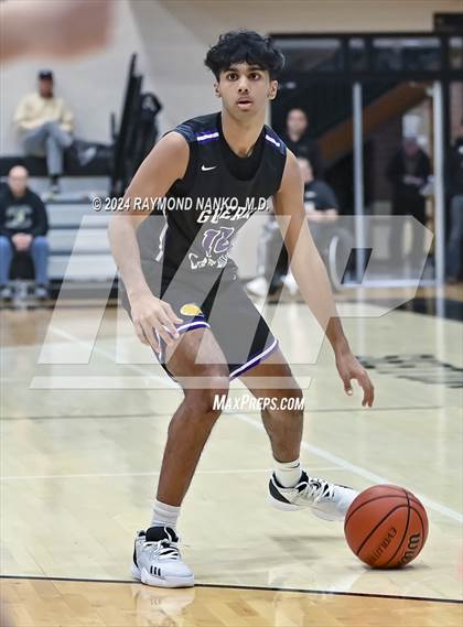 Thumbnail 2 in Guerin Catholic @ Noblesville photogallery.