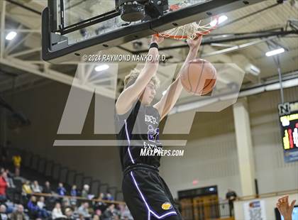Thumbnail 3 in Guerin Catholic @ Noblesville photogallery.