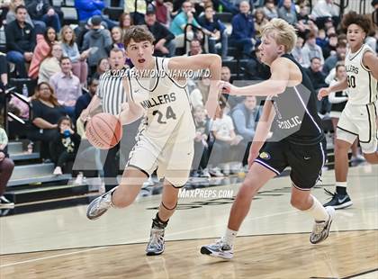 Thumbnail 3 in Guerin Catholic @ Noblesville photogallery.