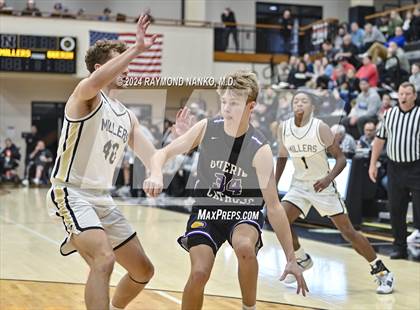 Thumbnail 2 in Guerin Catholic @ Noblesville photogallery.