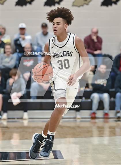 Thumbnail 2 in Guerin Catholic @ Noblesville photogallery.