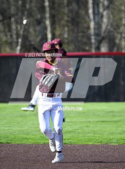 Thumbnail 3 in Eastside Catholic @ O'Dea photogallery.