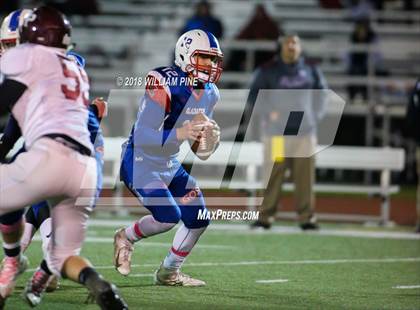 Thumbnail 3 in New Paltz vs. Goshen Central (Section 9 Class A Semifinal) photogallery.