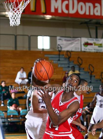 Thumbnail 1 in Cinco Ranch vs. Crosby (McDonalds Texas Invitational) photogallery.