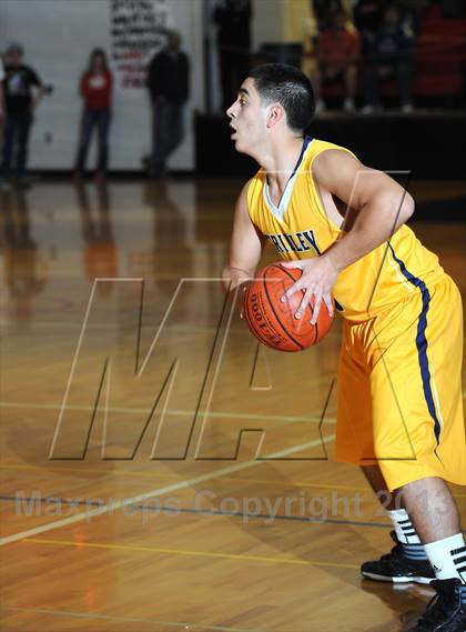 Thumbnail 2 in Gridley vs Corning (CIF NS D4 Semifinal) photogallery.