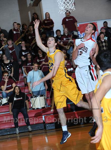 Thumbnail 2 in Gridley vs Corning (CIF NS D4 Semifinal) photogallery.