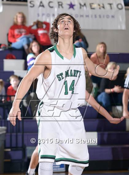 Thumbnail 3 in Foothill vs. St. Mary's (St. Hope Elite Classic) photogallery.