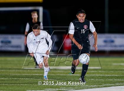 Thumbnail 3 in Hart vs. Bellflower (CIF-SS D4 Final) photogallery.