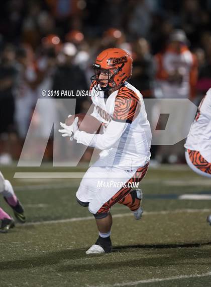 Thumbnail 1 in Lakewood @ Valor Christian photogallery.