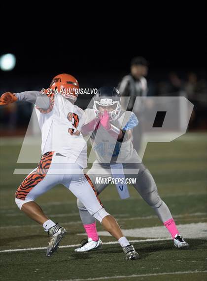 Thumbnail 2 in Lakewood @ Valor Christian photogallery.