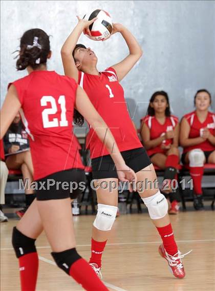 Thumbnail 2 in Arleta @ Verdugo Hills photogallery.