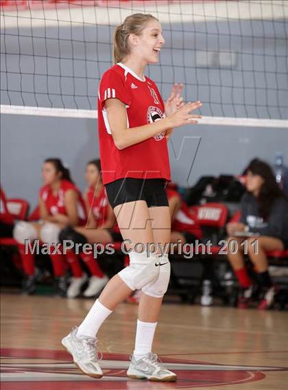 Thumbnail 3 in Arleta @ Verdugo Hills photogallery.