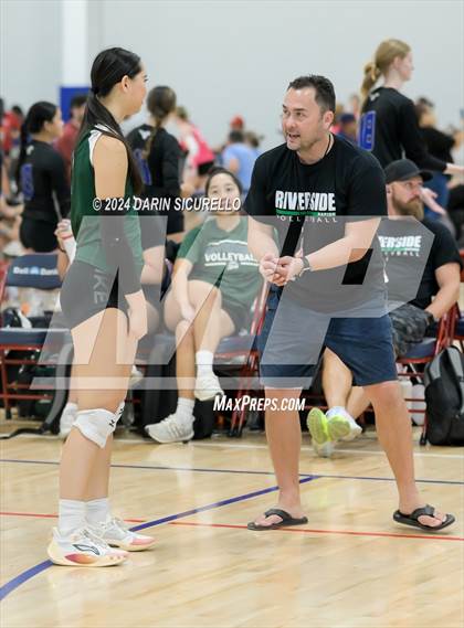 Thumbnail 3 in Flagstaff vs Riverside (Canada) (Nike TOC Southwest -  Final) photogallery.