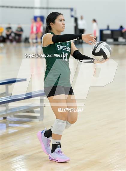 Thumbnail 3 in Flagstaff vs Riverside (Canada) (Nike TOC Southwest -  Final) photogallery.