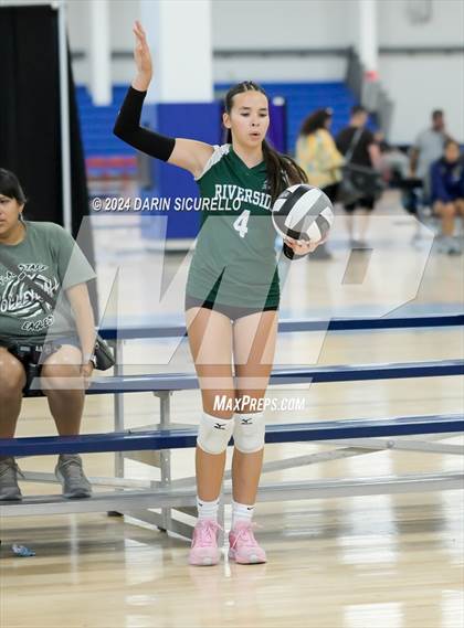 Thumbnail 2 in Flagstaff vs Riverside (Canada) (Nike TOC Southwest -  Final) photogallery.