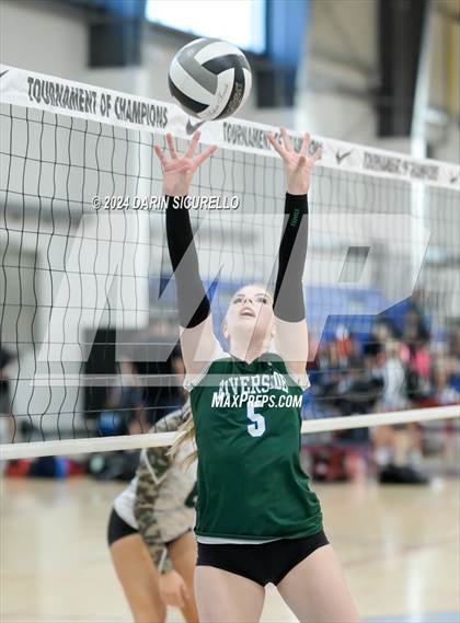 Thumbnail 3 in Flagstaff vs Riverside (Canada) (Nike TOC Southwest -  Final) photogallery.