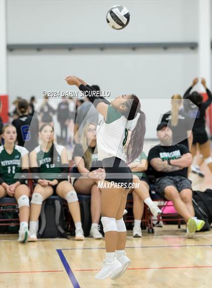 Thumbnail 2 in Flagstaff vs Riverside (Canada) (Nike TOC Southwest -  Final) photogallery.