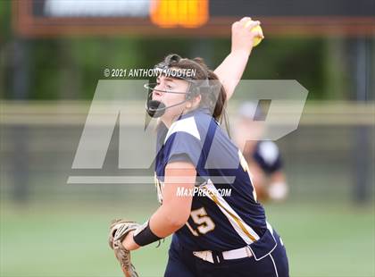 Thumbnail 3 in Southern Alamance vs. Alexander Central (NCHSAA 3A Final - Game 1) photogallery.