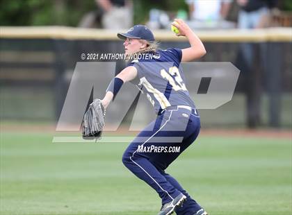 Thumbnail 2 in Southern Alamance vs. Alexander Central (NCHSAA 3A Final - Game 1) photogallery.