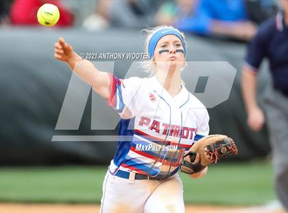Thumbnail 3 in Southern Alamance vs. Alexander Central (NCHSAA 3A Final - Game 1) photogallery.