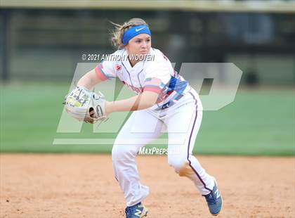 Thumbnail 1 in Southern Alamance vs. Alexander Central (NCHSAA 3A Final - Game 1) photogallery.