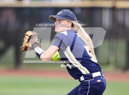Thumbnail 2 in Southern Alamance vs. Alexander Central (NCHSAA 3A Final - Game 1) photogallery.
